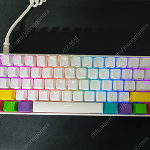 앤프로2 Anne pro2 카일박스 적축 기계식 키보드 판매합니다