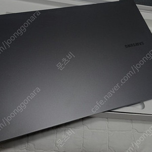 갤럭시북2 프로 상태S급 노트북 팝니다. NT950XEV-G51AG 16G 512gb 외장그래픽.
