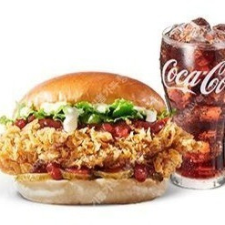 빠른거래/ KFC 칠리징거콤보 (칠리징거통다리 + 콜라M) 싸게팝니다