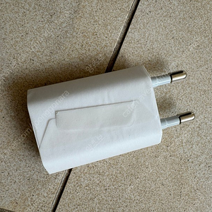 애플 정품 5W USB-A 파워 어댑터 (충전기)