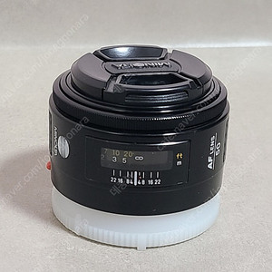 미놀타 50mm/f1.4 렌즈 팝니다.