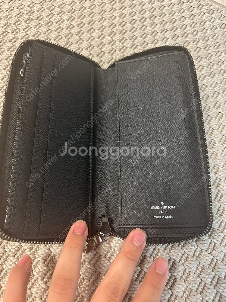 루이비통 남자장지갑--1