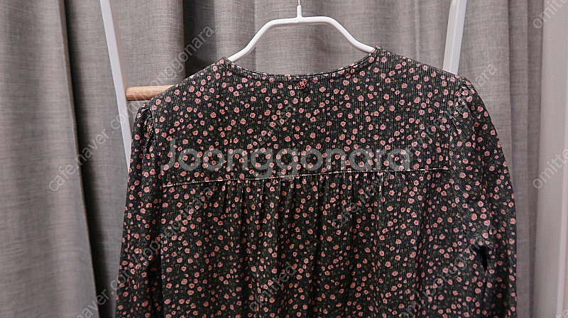 써스데이아일랜드 패턴 코듀로이 포켓원피스 블랙 55--5