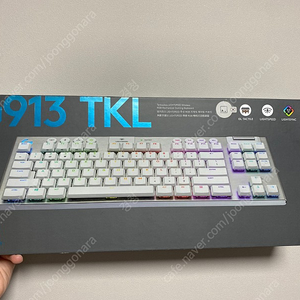 로지텍 g913 tkl 화이트 무선기계식 키보드 팝니다