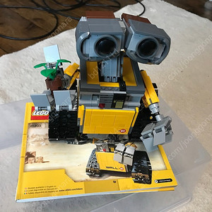 레고 월-E(WALL-E) 21303 목개선 제품 팝니다.