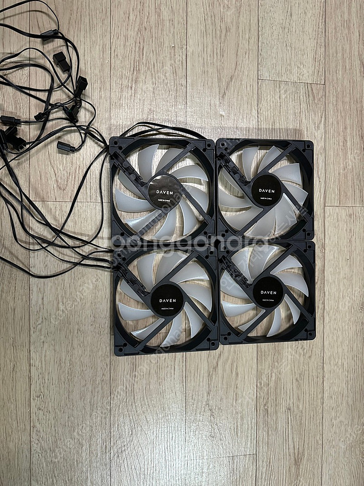 데이븐 AR120 ARGB 리버스 3개 정방향 1개 시...--1
