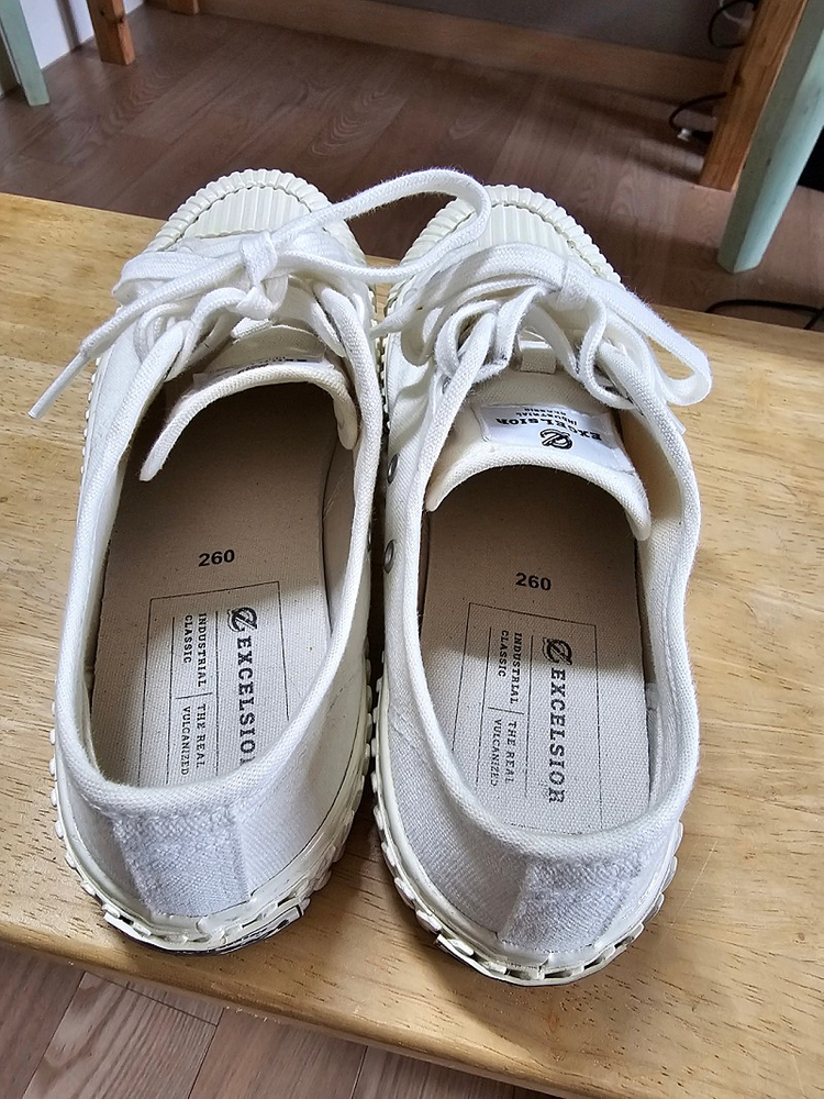 엑셀시오르 스니커즈 260 이미지