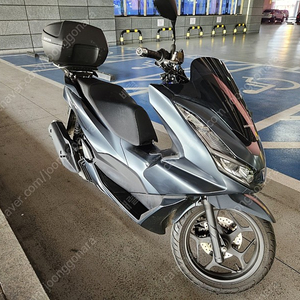 21년식 PCX ABS 무사고 판매합니다.