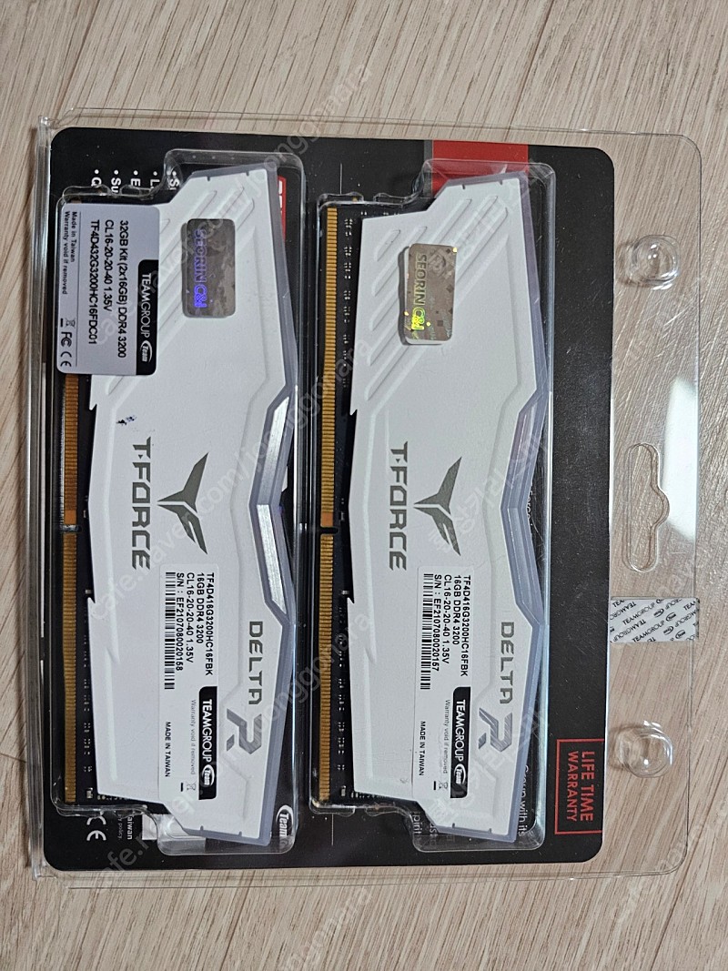 TeamGroup DDR4-3200 메모리16x2 32기가 팝니다