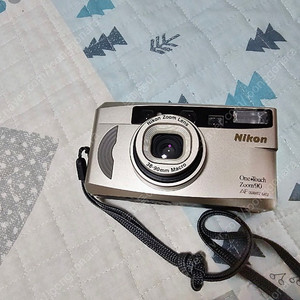 니콘 원터치 줌90 필름카메라