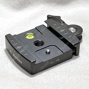 마킨스 QL-48 퀵 릴리즈 (도브테일 클램프)
