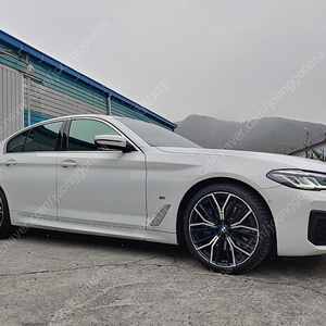 [판매] BMW G30 5시리즈 846M 20인치 정품 휠타이어