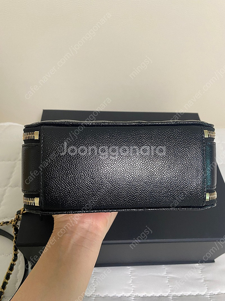 샤넬 탑핸들 레터링 베니티 내장칩(가격확내림)--7