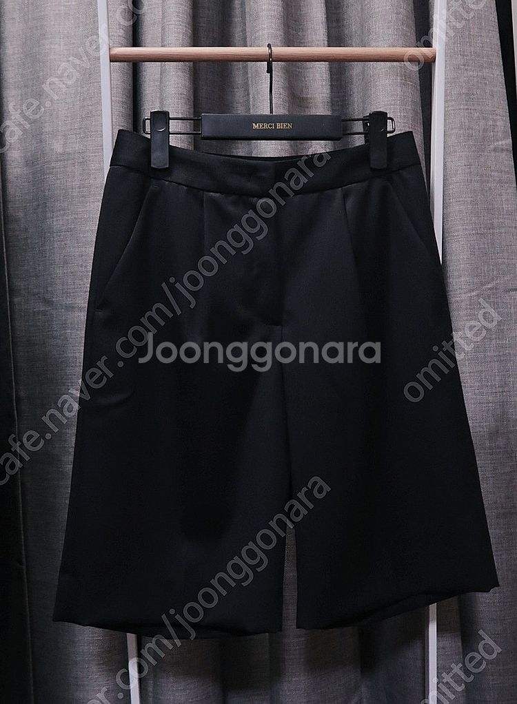 메르시비앙 메비 버뮤다팬츠 / 블랙 / 2사이즈/ B품 새제품--2