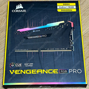 DDR4 커세어 벤전스 RGB PRO 16G (8Gx2)