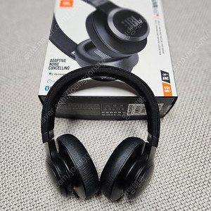 JBL LIVE 660NC 헤드폰