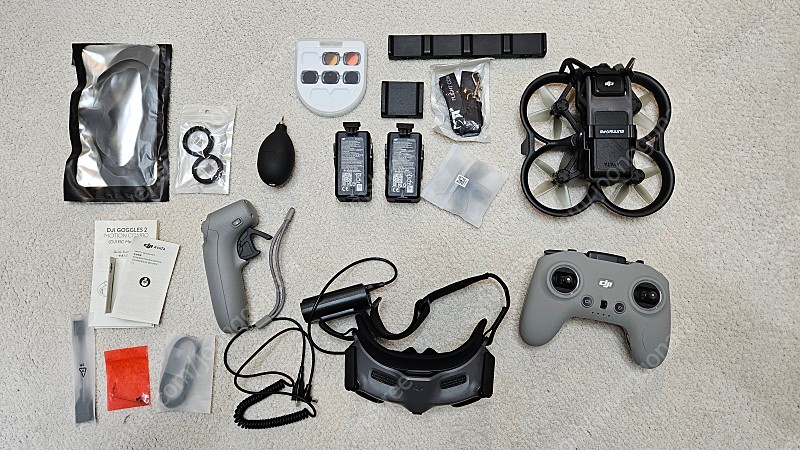 DJI Avata 프로 뷰 콤보 + 플라이모어(배터리 2개 추가) + 가방 + 기타 액서사리 신품급 (비행 1회)