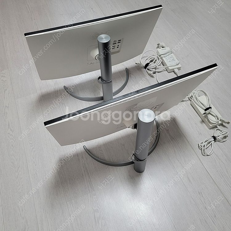 LG 27UP850N 모니터 판매 합니다--1