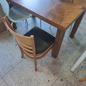부산 업소용식탁의자