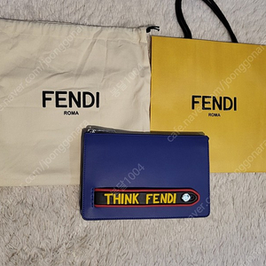 펜디 Fendi 남녀공용 클러치백 새제품 팝니다.