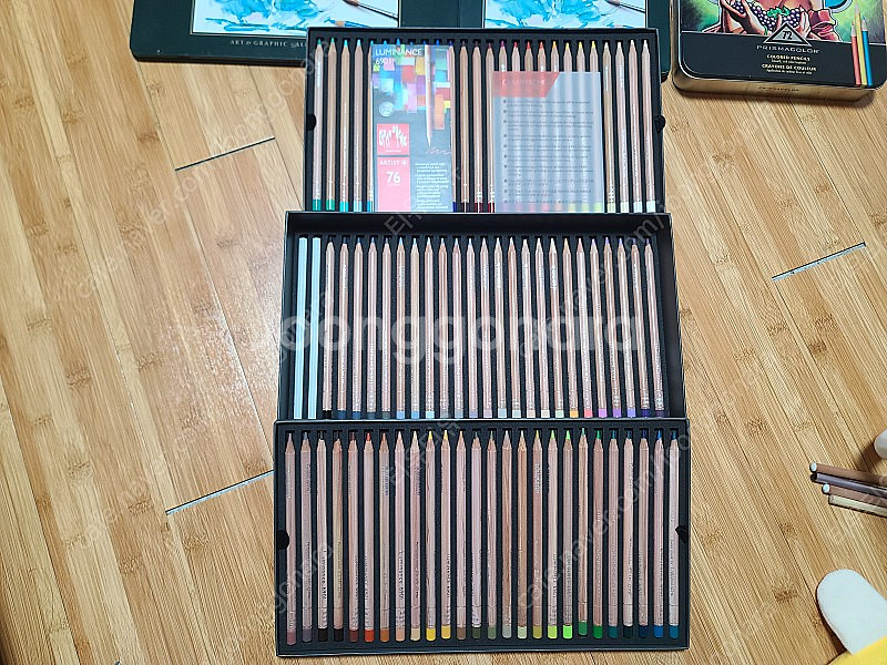 까렌다쉬 루미넌스 76색+블랜더2EA 팝니다--3