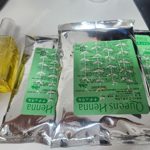 퀸즈헤나 네추럴, 호호바오일