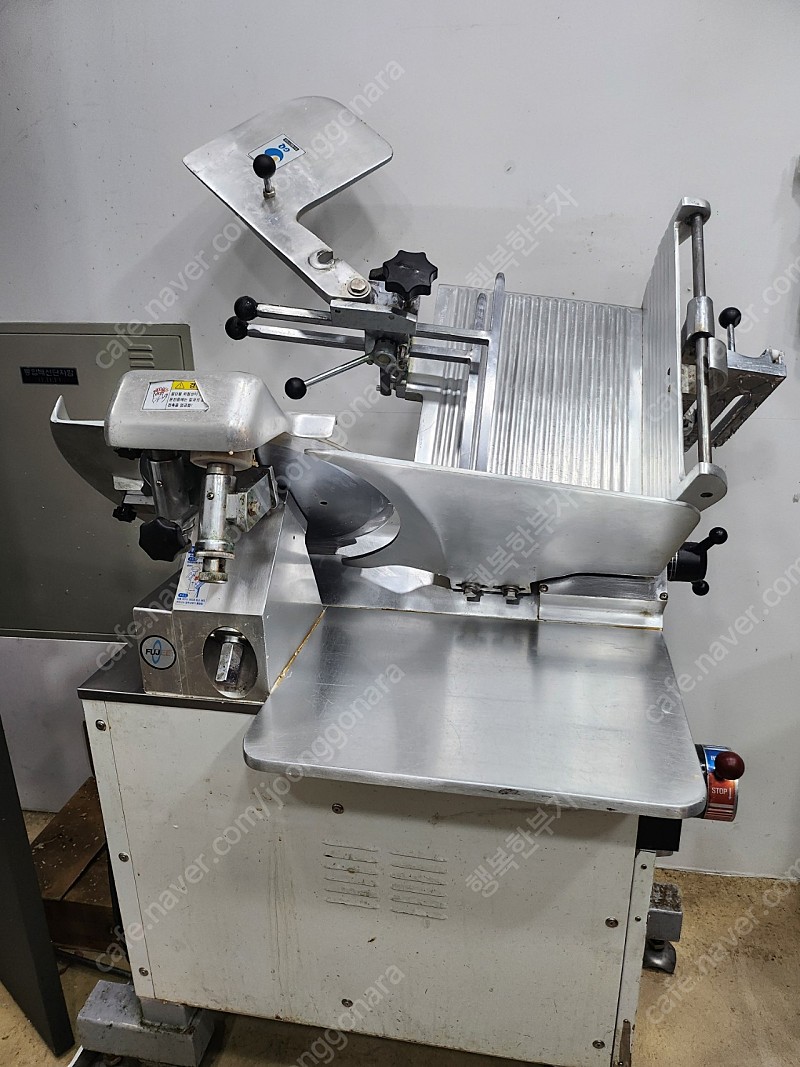 육절기 및 골절기