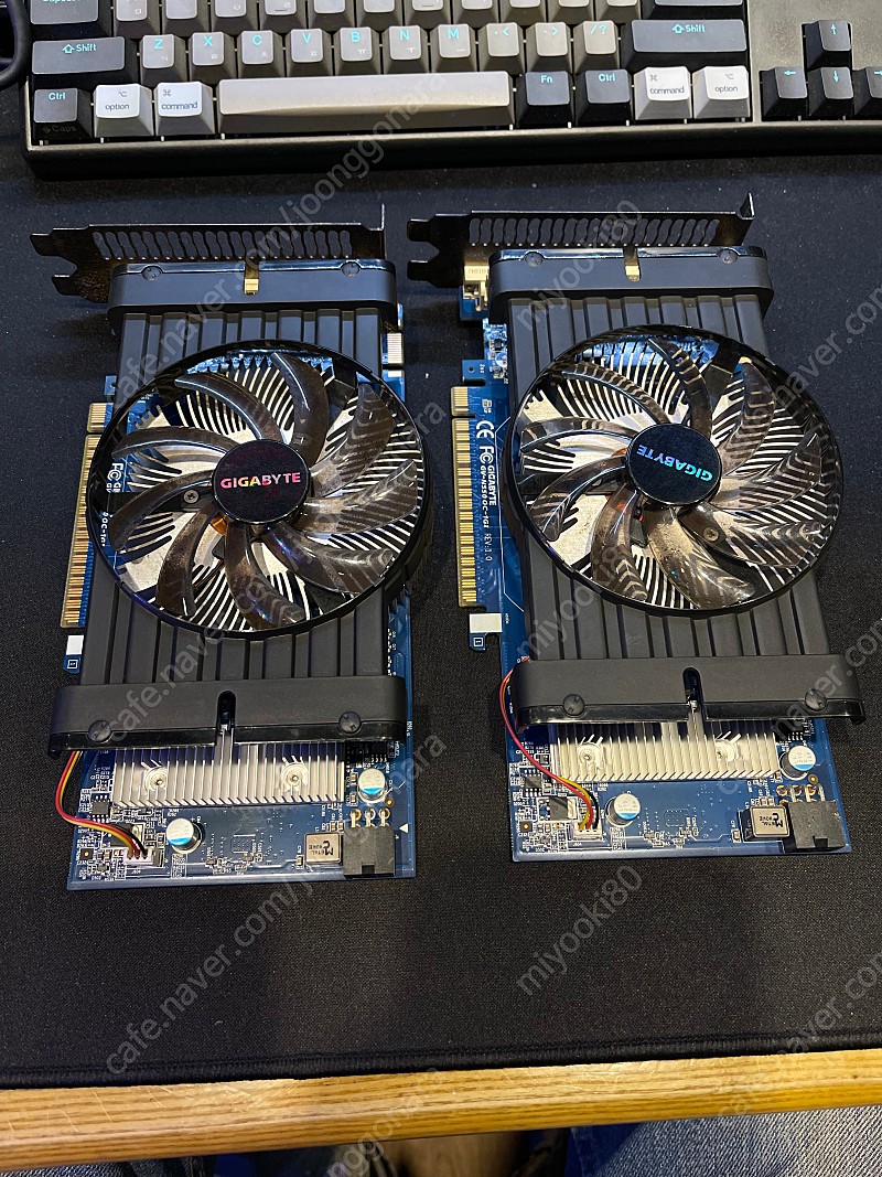 기가바이트 GTX550Ti GV-N550 OC 1GI 그래픽카드 2개 판매