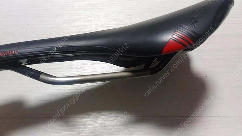 **안장]] 프롤로고 나고 에보 파스134mm 팝니다. ( 택포 2.5만)**--6