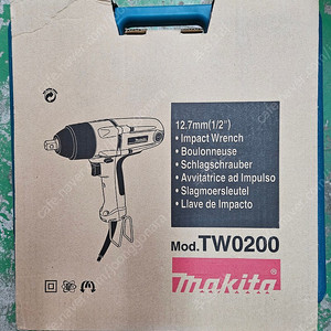 마끼다 전기임팩트렌치 TW0200(1/2") 임팩렌치