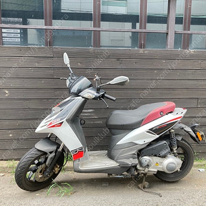 아프릴리아 sr125 motard 스쿠터 125cc