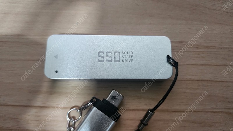 리뷰안 USB SSD UX200P 2TB 팝니다