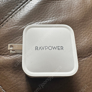 RAVPOWER의 61W GaN USB-C TYPE 초고속 어댑터 충전기