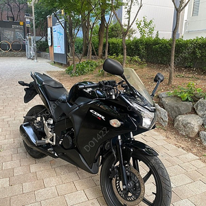 2014년 CBR125 블랙색상 판매합니다 동영상O