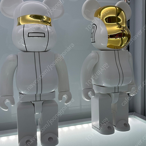 Bearbrick Daft Punk (White Suits Ver.) 400% 그래미시상식 버젼