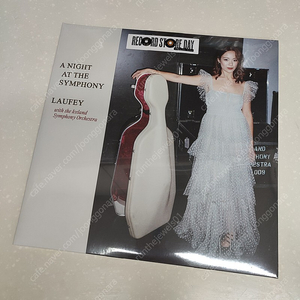 Laufey 라이베이 - A Night At The Symphony (Vinyl, 2LP, 2024 RSD)