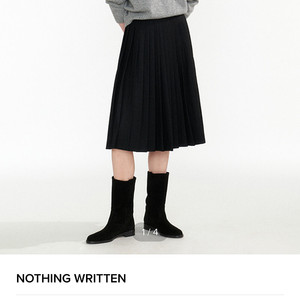 nothing written 낫띵리튼 Classic pleated mid-skirt m사이즈