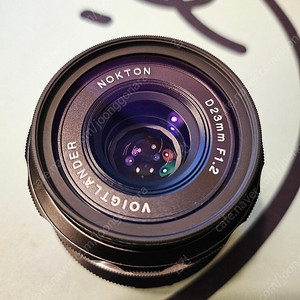 보이그랜더 NOKTON D23mm F1.2 Aspherical Z-Mount (APS-C) 수동렌즈 니콘 z마운트팝니다.