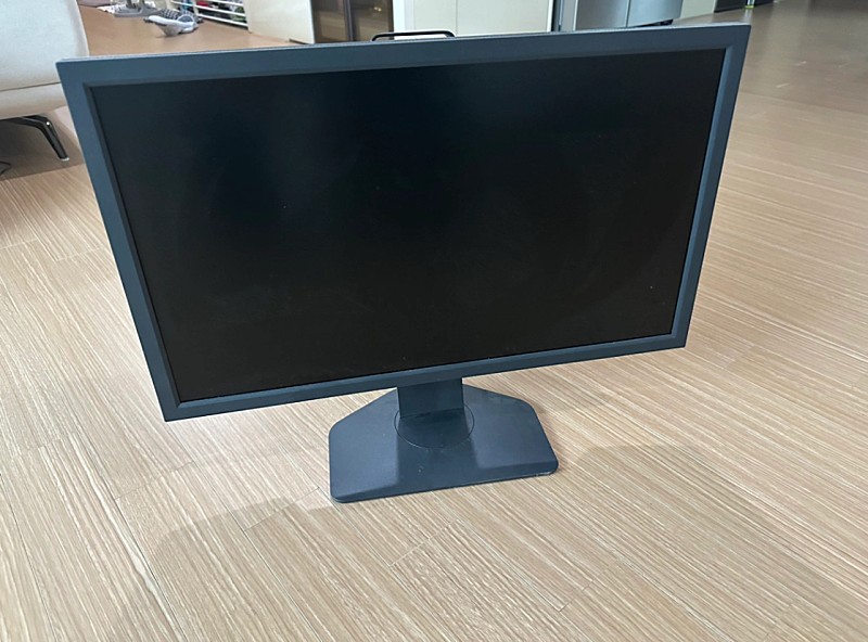 천안) 벤큐 XL2411K 144hz 1ms TN패널 24인치 게이밍모니터