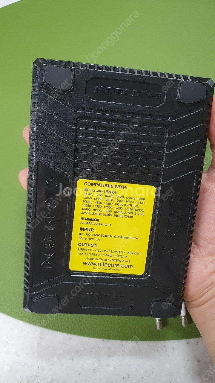 나이트코어 i4 충전기--1