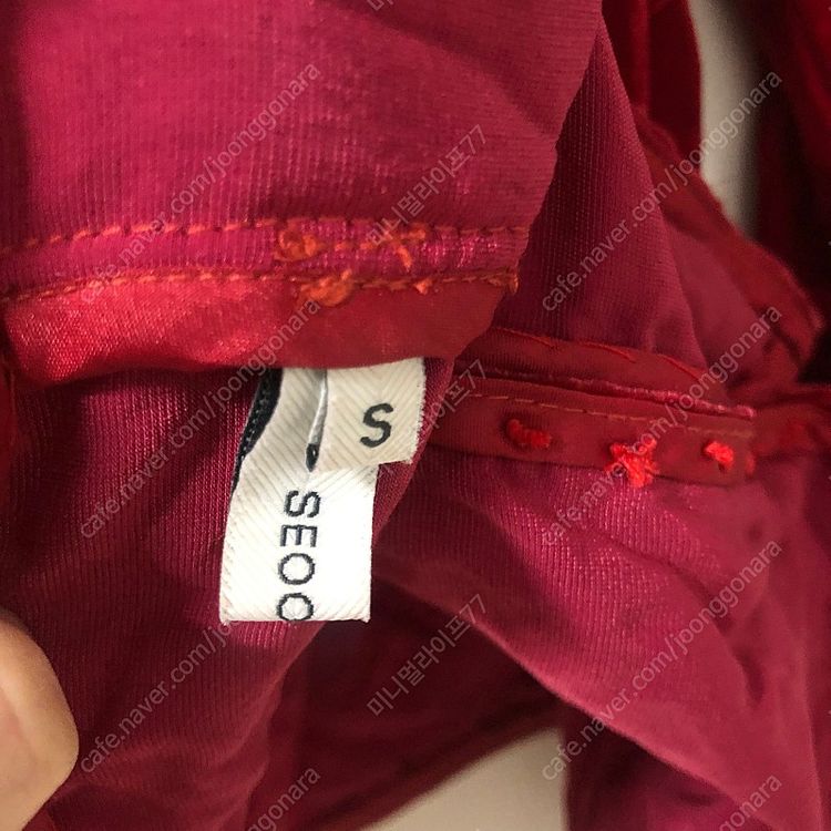 서쿠키 레드 벨벳 리본 벨로아 오프숄더 탑 블라우스 s 109000원 이미지