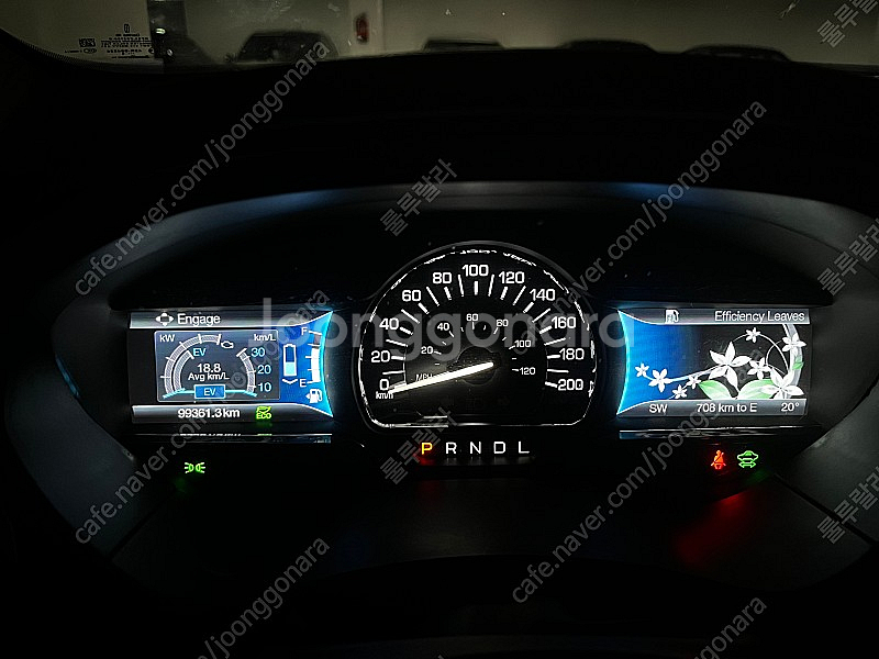 링컨 MKZ 하이브리드 (2016년식)--5