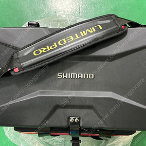 시마노 리미티드 프로 파이어블러드25L 보조가방(BA-112S) 새제품 팝니다.