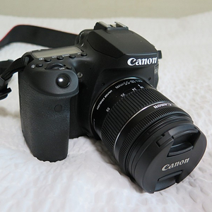 Canon EOS 90D 18-55렌즈함께 97만에팝니다 (정품등록안함 상태A급)