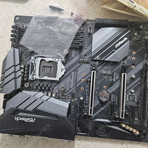 8600k + z390 ex4 셋팝니다.