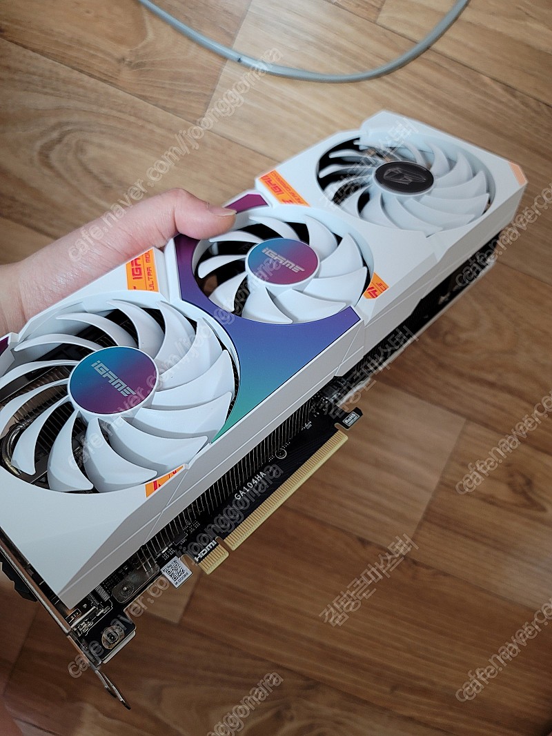 COLORFUL RTX 3060 Ti U ltra OC White 3팬 제품팝니다