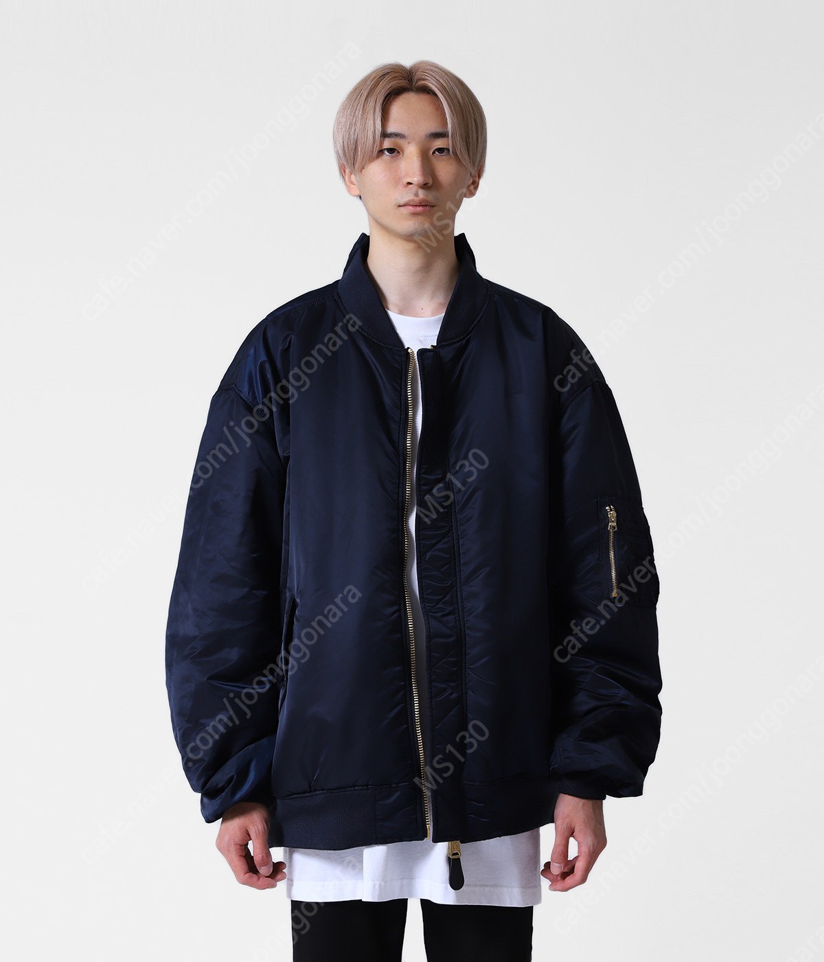 베트멍 VETEMENTS 알파인더스트리 봄버 21FW 컷 업 컷업 리버시블 MA 1 마원 자켓 XS (사이즈) UA52JA200B