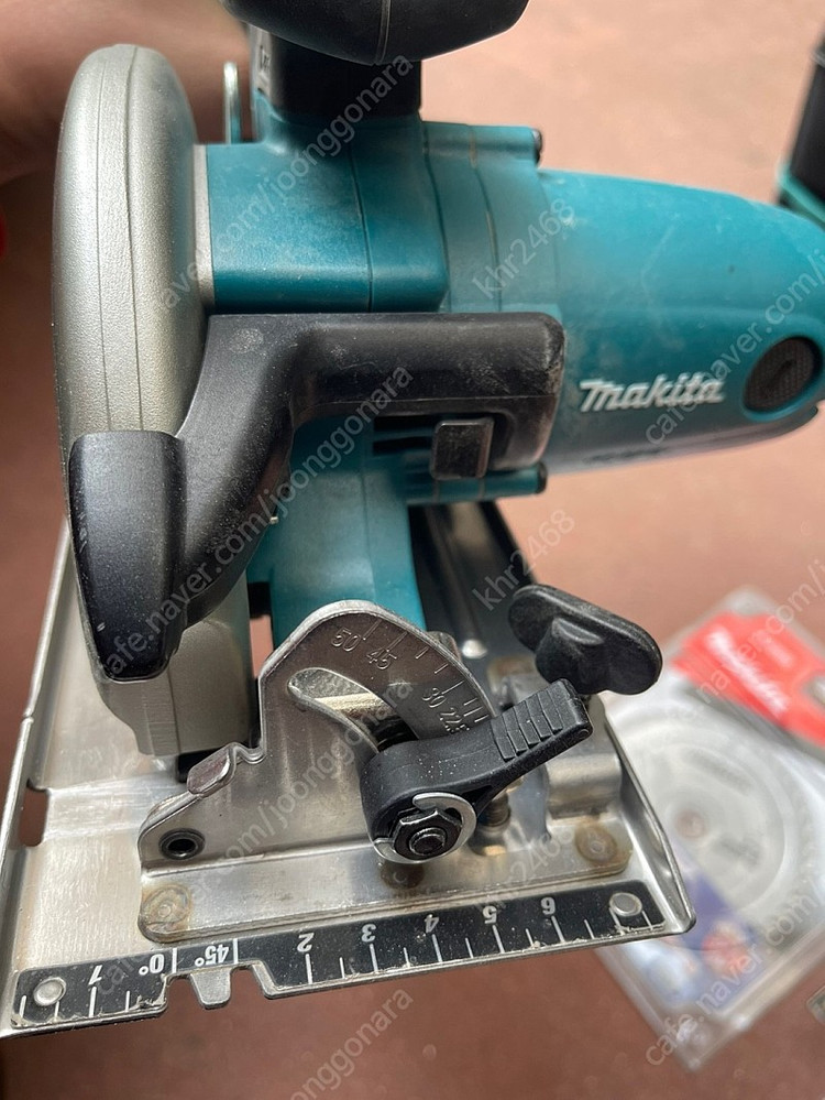 마끼다 무선 원형톱 스킬--7