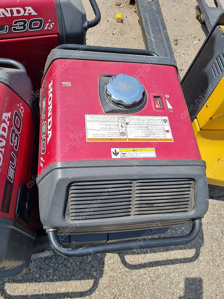 혼다 무소음 발전기 eu30is--4