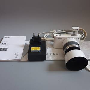 Nikon 니콘 J1 미러리스 카메라 세트+A급